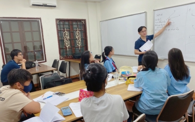 Tại sao cha mẹ lại chọn mô hình dạy thêm Toán lớp nhóm nhỏ cho con ?